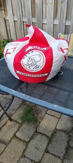 AJAX zitzak, rood en wit, leuk voor thema kinderkamer, Huis en Inrichting, Ophalen of Verzenden, Gebruikt, Rood, Zitzak