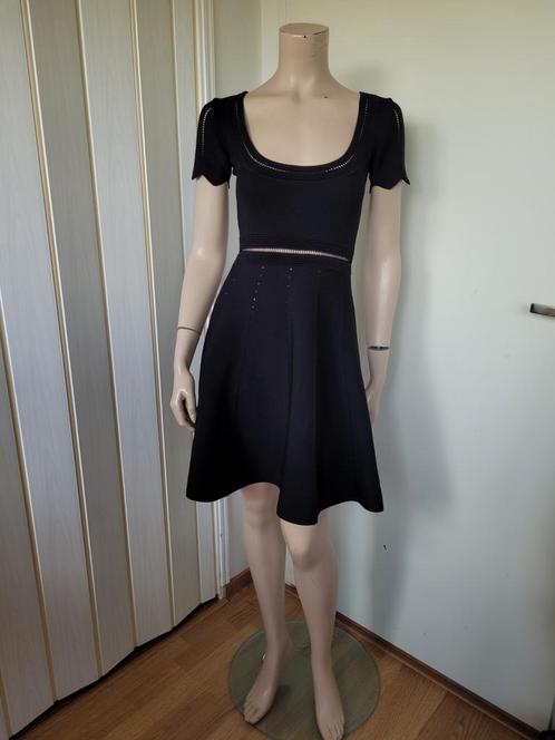 Sandro jurk maat 34/XS zwart, Kleding | Dames, Jurken, Zo goed als nieuw, Ophalen of Verzenden