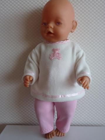 Wintersetje past de baby born van 43 cm.20% korting beschikbaar voor biedingen