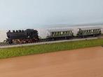 Locomotief met 2 personenwagons, Hobby en Vrije tijd, Modeltreinen | H0, Ophalen of Verzenden, Gebruikt, Gelijkstroom, Locomotief