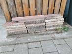 Gratis af te halen: Roze banden/stenen, Tuin en Terras, Tegels en Klinkers, Ophalen, Gebruikt, Overige typen, Minder dan 5 m²