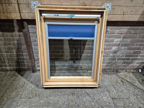 Velux dakraam GGL M04 (mk04) 78x98, Doe-het-zelf en Verbouw, Glas en Ramen, Zo goed als nieuw, Dakraam, 80 tot 120 cm, Minder dan 80 cm