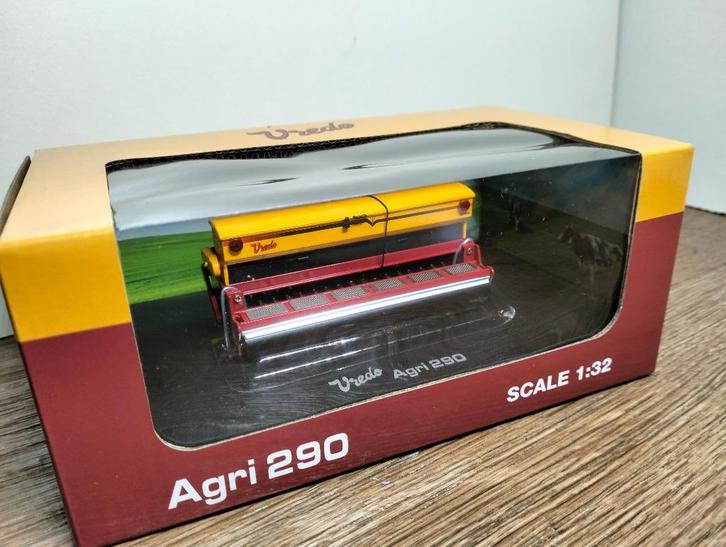 Te koop UH Vredo Agri 290 doorzaaimachine.., Hobby en Vrije tijd, Modelauto's | 1:32, Nieuw, Tractor of Landbouw, Universal Hobbies
