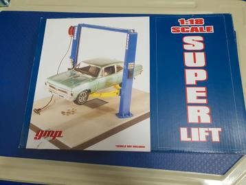 GMP SUPER LIFT 1:18 beschikbaar voor biedingen