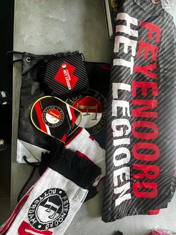 Feyenoord Fanpakket: Vlag, Sjaal, Gymtas & Vaantjes beschikbaar voor biedingen