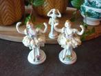 2 Oude danseresjes van porselein., Verzenden