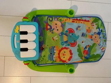 Piano Gym Kick n Play Fisher Price beschikbaar voor biedingen