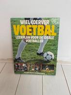 Wiel Coerver Voetbal - Leerplan Ideale Voetballer, Ophalen of Verzenden, Zo goed als nieuw, Balsport