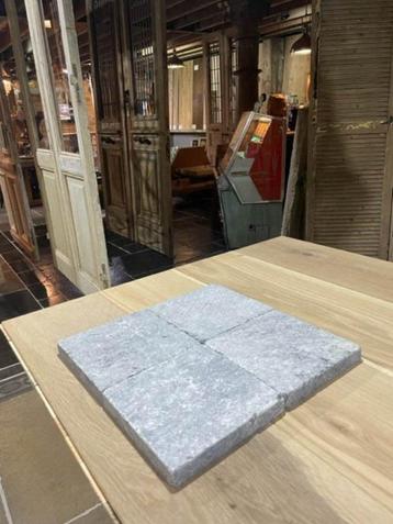 HARDSTEEN TEGELS GETROMMELD 15X15 CM beschikbaar voor biedingen