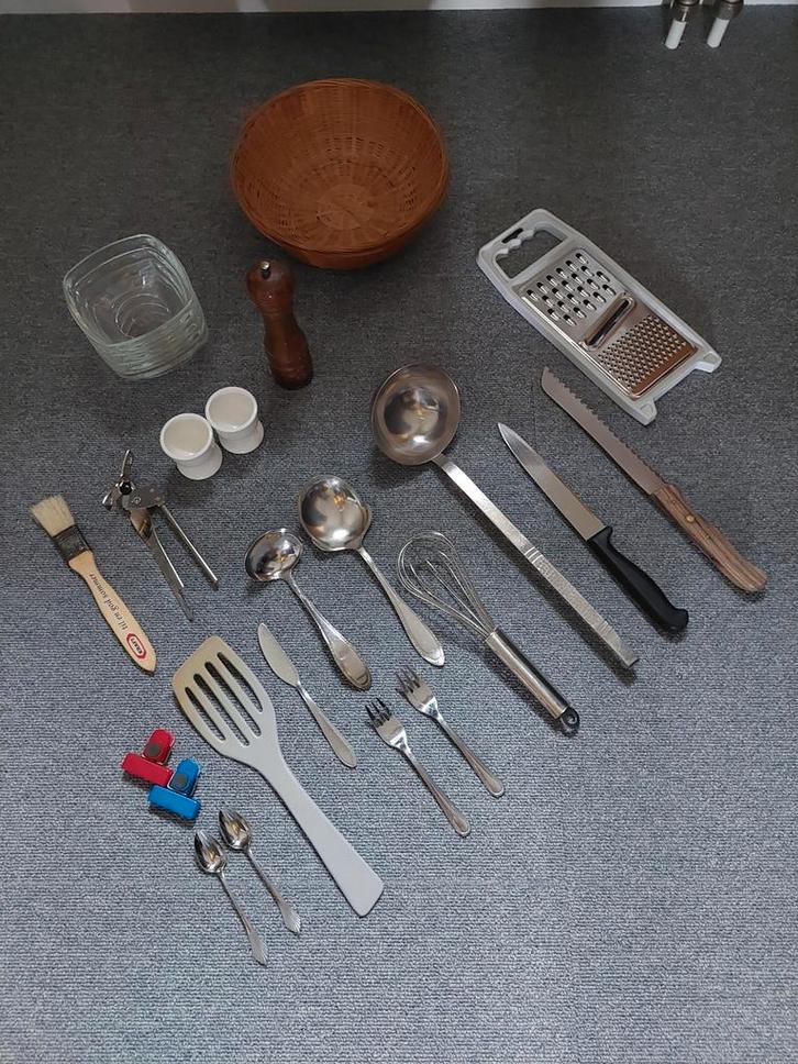 Keukenspul - bestek - camping - keuken - boot - bijna gratis, Huis en Inrichting, Keuken | Keukenbenodigdheden, Zo goed als nieuw