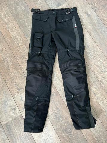 Motorbroek, merk Evolution beschikbaar voor biedingen