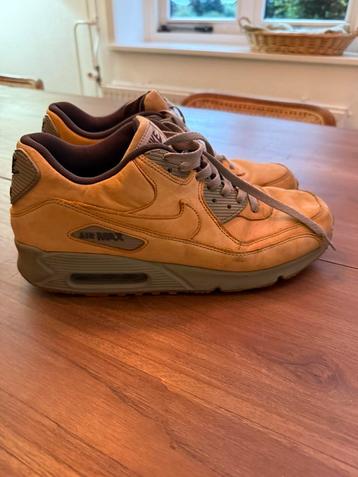 Nike Air Max Suede maat 45 beschikbaar voor biedingen