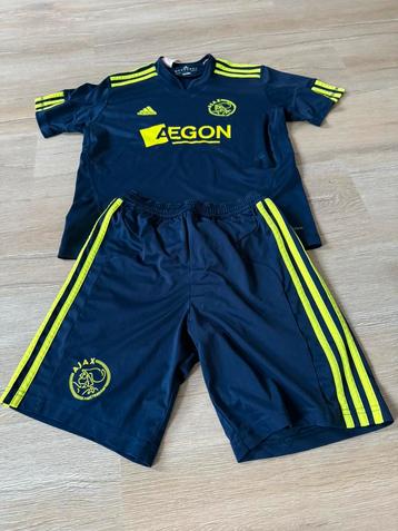 Originele Ajax AEGON Adidas set /uitstekende staat maat 140 beschikbaar voor biedingen