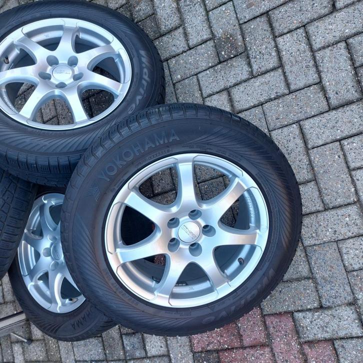 enzio wheels velg    band Yokohama, Auto-onderdelen, Banden en Velgen, Velg(en), Winterbanden, 17 inch, 225 mm, Gebruikt, Ophalen