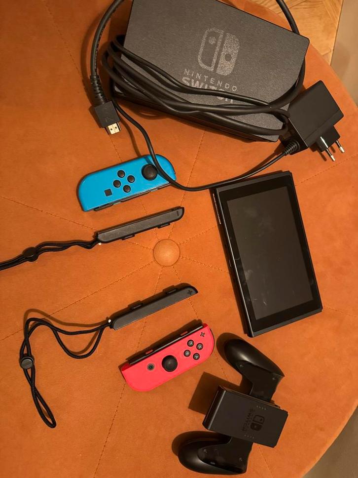 Nintendo Switch (2021) - Zelden Gebruikt!, Spelcomputers en Games, Spelcomputers | Nintendo Switch, Gebruikt, Switch Original