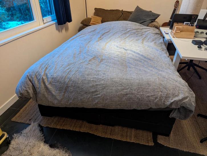 Elektrisch verstelbaar Swiss Sense bed 140cm, Huis en Inrichting, Slaapkamer | Boxsprings, Gebruikt, 140 cm, 200 cm, Twijfelaar