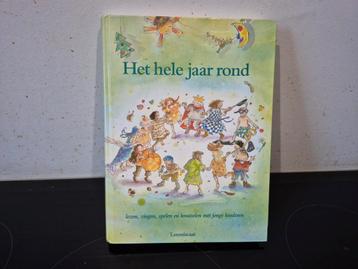 Het hele jaar rond, 2004, hardcover beschikbaar voor biedingen
