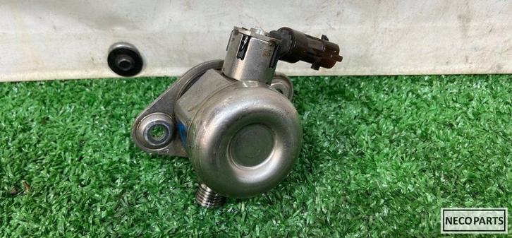 BRANDSTOFPOMP 1.5 B RANGE ROVER L551 J3P3-9D376-AA, Auto-onderdelen, Carrosserie en Plaatwerk, Spatbord, Land Rover, Gebruikt