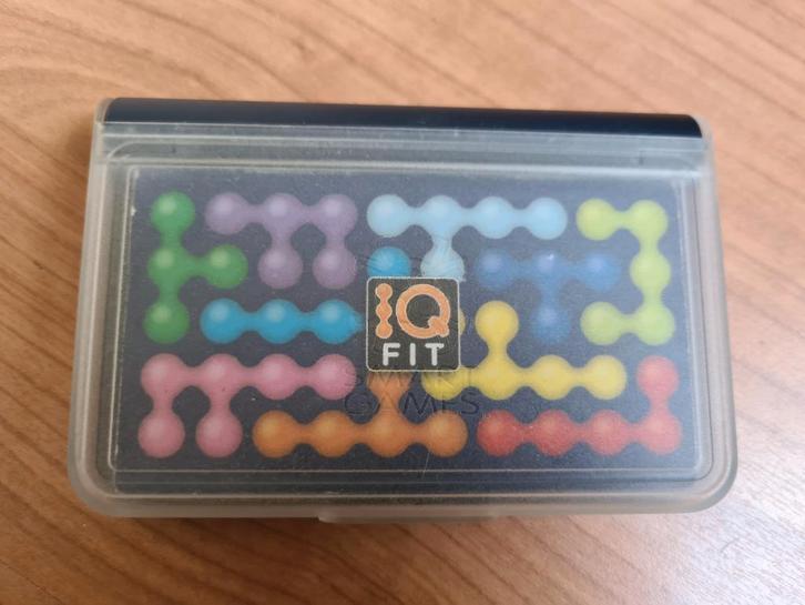 IQ fit - smart games, Hobby en Vrije tijd, Denksport en Puzzels, Gebruikt, Rubik's of 3D-puzzel, Minder dan 500 stukjes, Ophalen of Verzenden