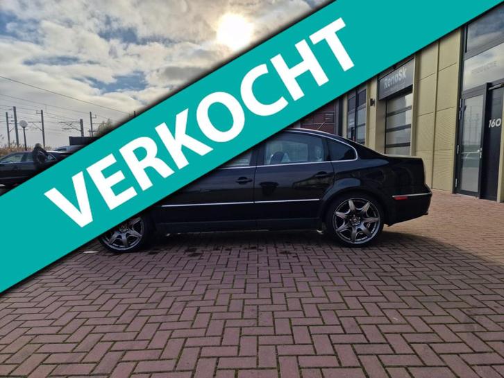 Volkswagen Passat 4.0 W8 4Motion / AUTOMAAT / LIMOUSINE, Auto's, Volkswagen, Bedrijf, Te koop, Passat, 4x4, ABS, Airbags, Airconditioning