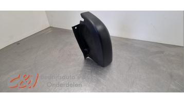 Bumperhoek rechts-achter van een Renault Trafic beschikbaar voor biedingen