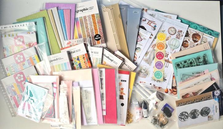 Heel veel spulletjes voor scrapbooking en kaarten maken, Hobby en Vrije tijd, Kaarten | Zelf maken, Zo goed als nieuw, Overige typen