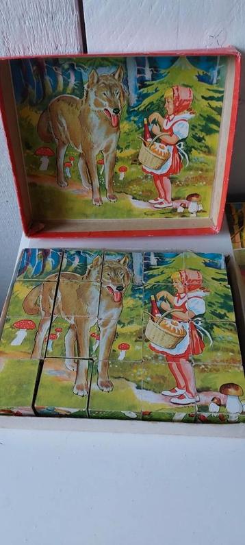 Vintage blokkenpuzzel o.a. Roodkapje vintage speelgoed  beschikbaar voor biedingen