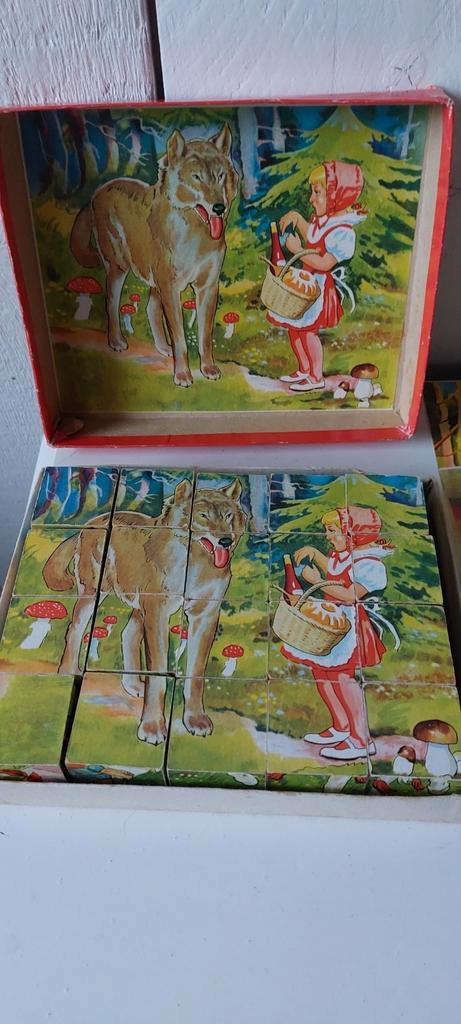 Vintage blokkenpuzzel o.a. Roodkapje vintage speelgoed, Antiek en Kunst, Curiosa en Brocante, Ophalen of Verzenden