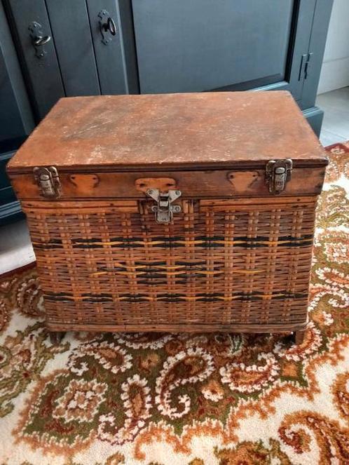 Antieke viskoffer Stoer & Sober, Huis en Inrichting, Woonaccessoires | Kisten, Gebruikt, Minder dan 50 cm, Minder dan 50 cm, Ophalen of Verzenden