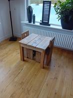 Steigerhouten kinder tafel met 2 stoelen, Huis en Inrichting, Ophalen, 75 m² of meer, Tapijttegels