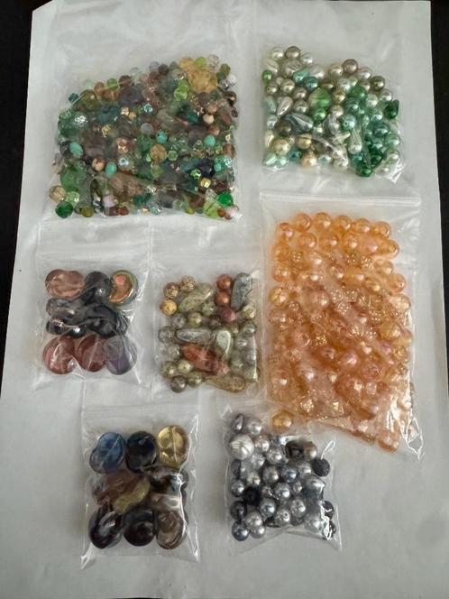 7 zakjes kralen mix kleur (5), Hobby en Vrije tijd, Kralen en Sieraden maken, Nieuw, Kraal, Ophalen of Verzenden