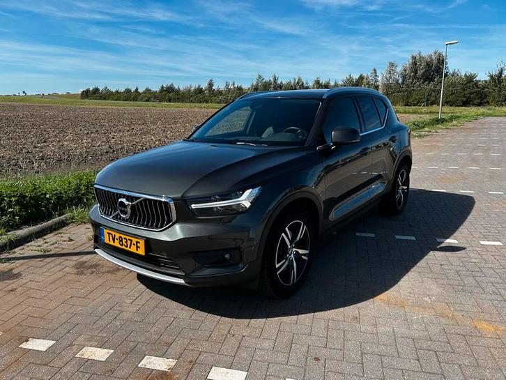 Volvo XC40 T4 190pk Geartronic 2018 Grijs, Auto's, Volvo, Particulier, XC40, ABS, Achteruitrijcamera, Adaptieve lichten, Adaptive Cruise Control