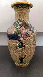 Cloisonne vaas met draken., Antiek en Kunst, Ophalen of Verzenden