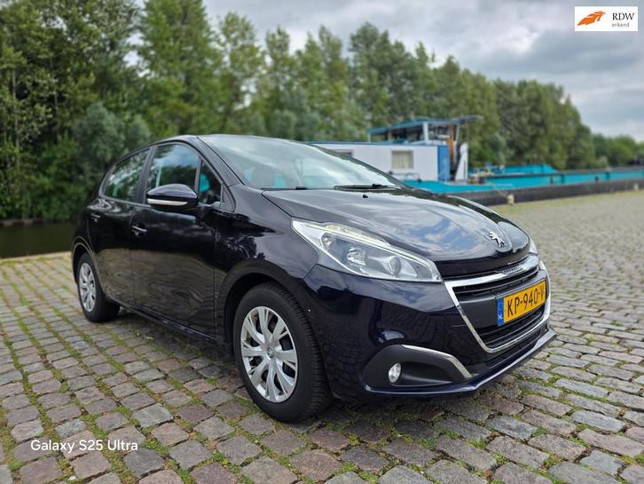 Peugeot 208 1.2 PureTech Blue Lion 2e eigenaar dealer onderh, Auto's, Peugeot, Bedrijf, Te koop, ABS, Airbags, Airconditioning