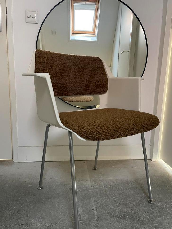 Gispen 2215, Huis en Inrichting, Bureaustoelen, Zo goed als nieuw, Bureaustoel, Bruin, Ophalen