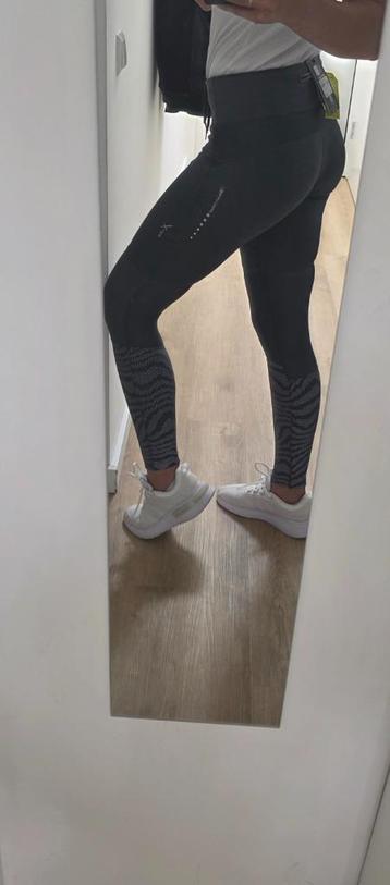 Windproof and reflekt KARRIMOR tights/leggings beschikbaar voor biedingen