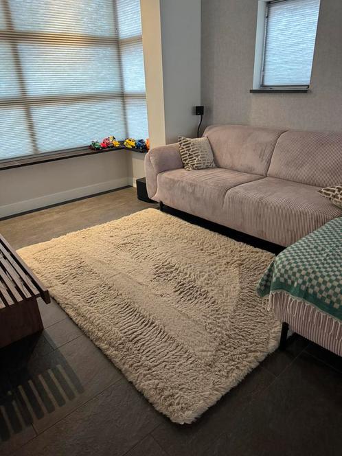 Hoogpolig vloerkleed, heel mooi!, Huis en Inrichting, Stoffering | Tapijten en Kleden, Zo goed als nieuw, 100 tot 150 cm, 200 cm of meer