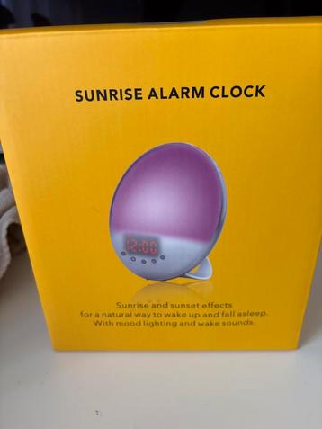 Sunrise Alarm Clock - Wekker met Zonsopgang Simulatie beschikbaar voor biedingen