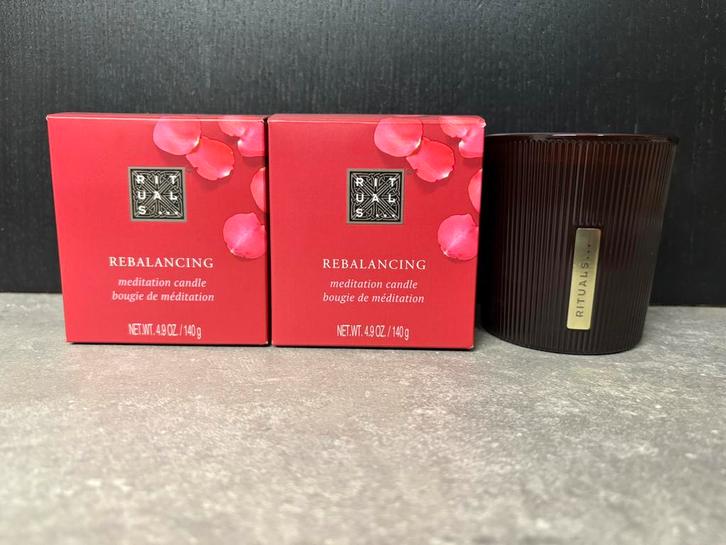 Rituals of Ayurveda kaars 140g, Huis en Inrichting, Woonaccessoires | Kandelaars en Kaarsen, Nieuw, Minder dan 25 cm, Overige materialen