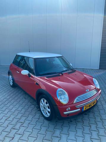 Mini 1.6 16V Cooper pepper 2003 Rood nwe apk beschikbaar voor biedingen
