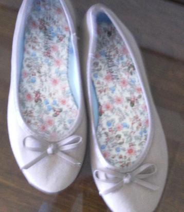 Schoenen Mt.37   beschikbaar voor biedingen