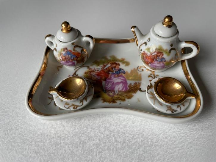 Limoges miniatuur theeservies, Antiek en Kunst, Antiek | Porselein, Ophalen of Verzenden