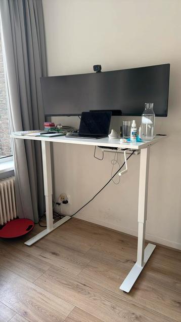 ikea Trotten sit/ standing desk