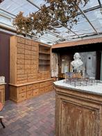 Antiek geloogd grenen, apotheker-kast, porseleinen knoppen, Ophalen