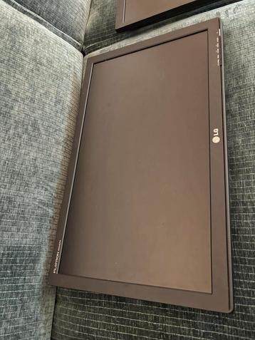 Monitor LG 24 inch beschikbaar voor biedingen