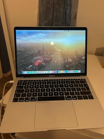 MacBook Air 13" (2019) - Goed Onderhouden! beschikbaar voor biedingen