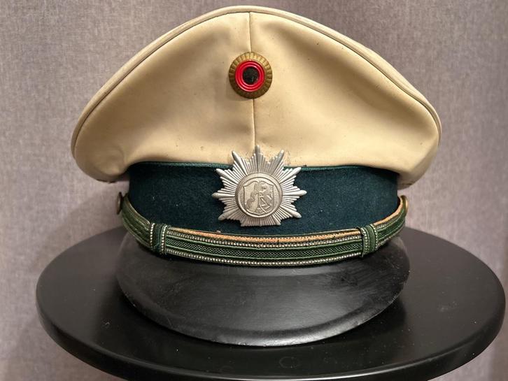 Originele West-Duitse politiepet (1966), Verzamelen, Militaria | Algemeen, Landmacht, Helm of Baret, Duitsland, Verzenden