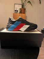 Gucci Sneakers - Zwart - Maat 43 (9), Ophalen of Verzenden, Zo goed als nieuw, Zwart, Sneakers of Gympen