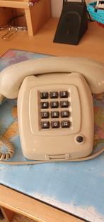 Vintage Telefoon met Toetsen, Ophalen of Verzenden, Gebruikt, Met draaischijf