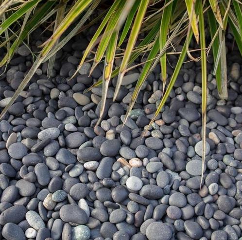 Beach pebbles grind (zwart) 20 kg, Tuin en Terras, Grind, Keien en Split, Nieuw, Grind, Antraciet, Overige materialen, Ophalen